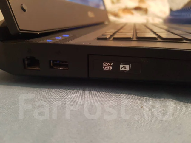 Asus ROG G73. 17.3", ��� 4 ��, ���� 500���, WiFi: 1, Bluetooth: 1 ����