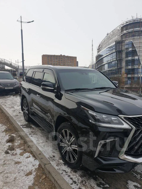 Lexus LX570. �������, 4wd, 57.0 (367��.�.), ������, 37 000����. �� ����