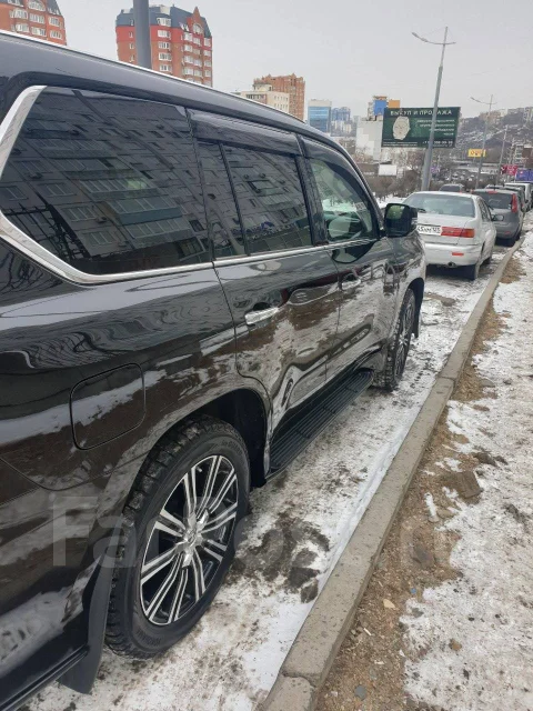 Lexus LX570. �������, 4wd, 57.0 (367��.�.), ������, 37 000����. �� ����