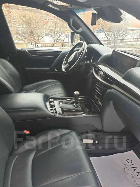 Lexus LX570. �������, 4wd, 57.0 (367��.�.), ������, 37 000����. �� ����
