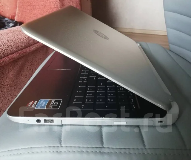 HP Pavilion 15. 15.4", 2,1����, ��� 8 ��, ���� 1 000���, WiFi: 1, Bluetooth: 1, ����������� �� 2��. ����