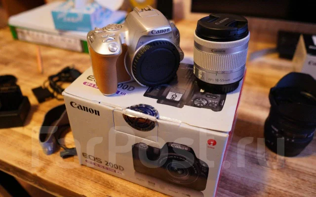 Canon EOS 200D. 20 � ����� �� ����
