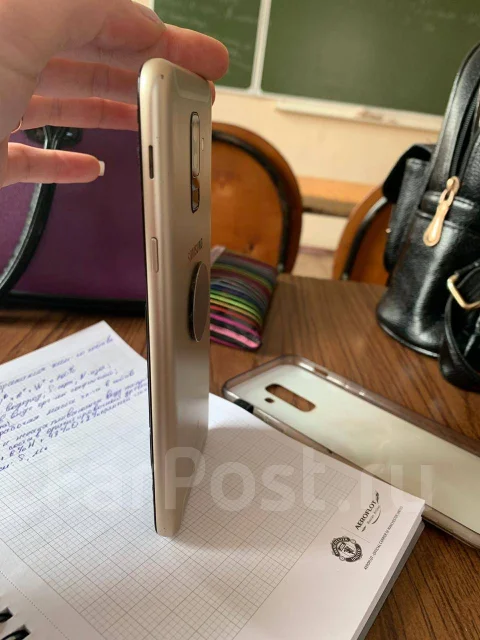 Samsung Galaxy A6+. �/� ����