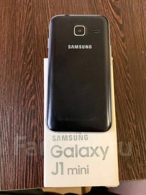 Samsung Galaxy J1 Mini. �/�, ������, Dual-SIM ����