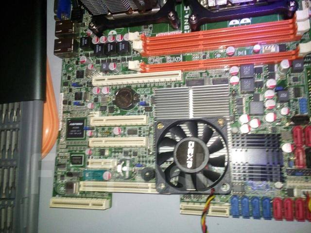 LGA1366 