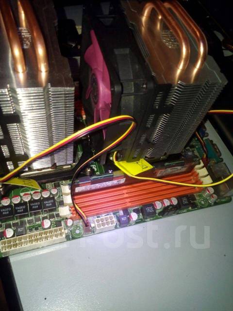 LGA1366 