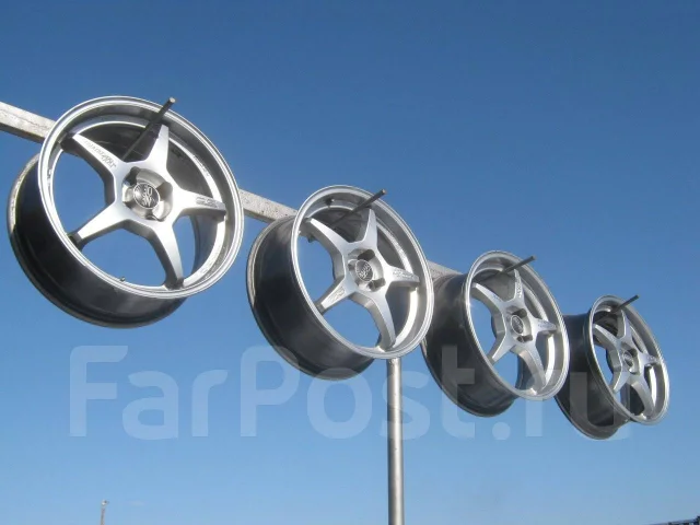 OZ Racing Crono HT. 7.0x17", 4x100, ET44 ����