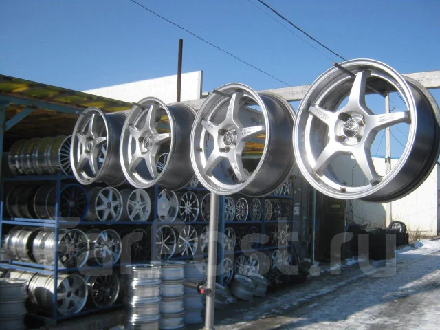 OZ Racing Crono HT. 7.0x17", 4x100, ET44 ����