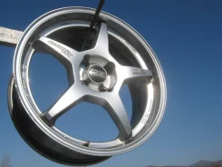 OZ Racing Crono HT. 7.0x17", 4x100, ET44 ����