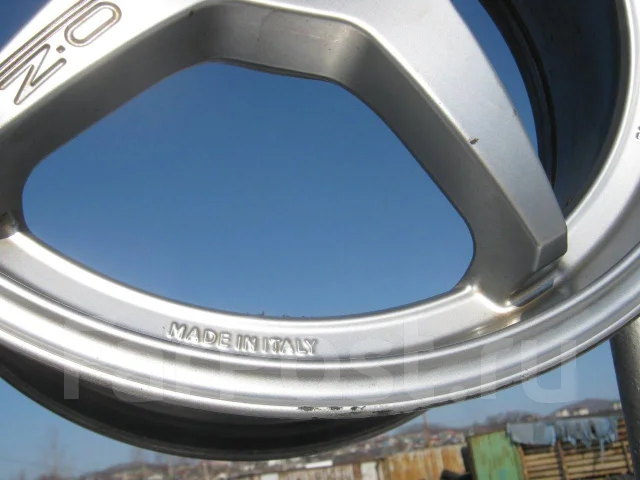 OZ Racing Crono HT. 7.0x17", 4x100, ET44 ����