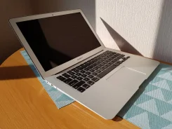 Apple MacBook Air 13 2013 Mid. 13.3", 1,3����, ��� 4 ��, ���� 256���, WiFi: 1, Bluetooth: 1, ����������� �� 12��. ����