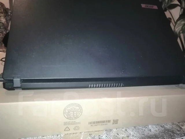 Acer TravelMate P253. 15.6", 2 400����, ��� 4 ��, ���� 500���, WiFi: 1, Bluetooth: 1, ����������� �� 3 320��. ����