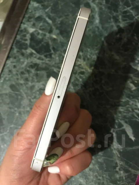 Apple iPhone 5. �/�, �����, 3G, 4G LTE ����