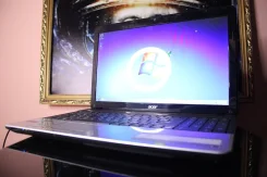 Acer Aspire E1