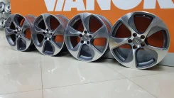 Replay A76. 8.0x18", 5x112, ET39, �� 66,6���. ����