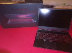 HP Omen. 15.6", 60,0����, ��� 8 ��, ���� 476���, WiFi, Bluetooth, ����������� �� 6��. ����