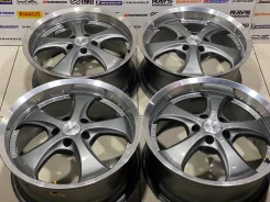 Veloche. 8.0x18", 5x114.3, ET38, �� 73,1���. ����