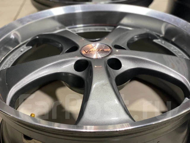 Veloche. 8.0x18", 5x114.3, ET38, �� 73,1���. ����