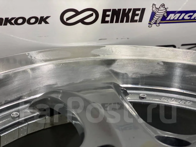 Veloche. 8.0x18", 5x114.3, ET38, �� 73,1���. ����