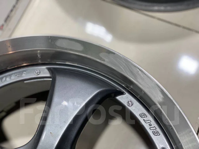 Veloche. 8.0x18", 5x114.3, ET38, �� 73,1���. ����
