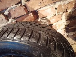 Bridgestone Sneaker. ������, ����������, 2012 ���, �/�, ����� 70�%