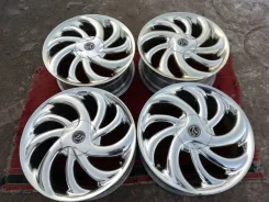 Wibram. 7.0x17", 5x100, 5x114.3, ET43, �� 73���. ��� ����� �� ������������ ����