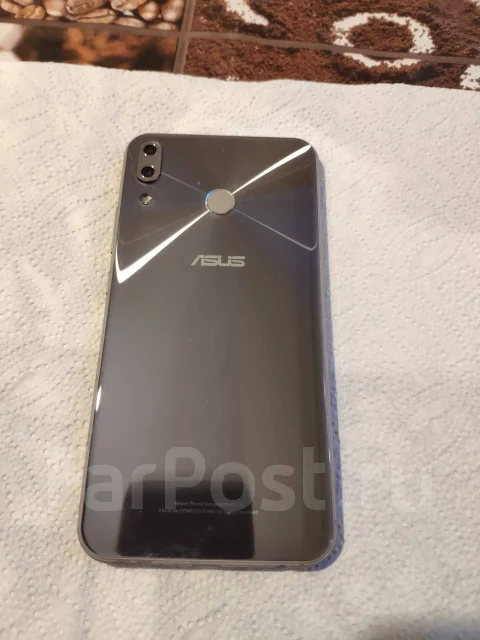 Asus ZenFone 5. �/�, �����������, 3G, 4G LTE, Dual-SIM, NFC ����