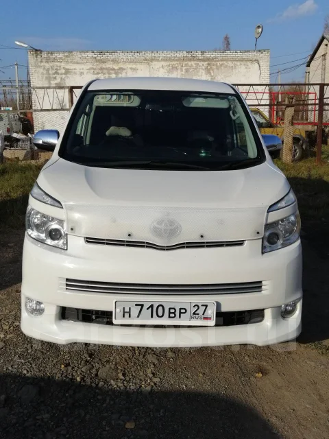 Toyota Voxy. ��������, ��������, 2.0 (143��.�.), ������, 126 000����. �� ����