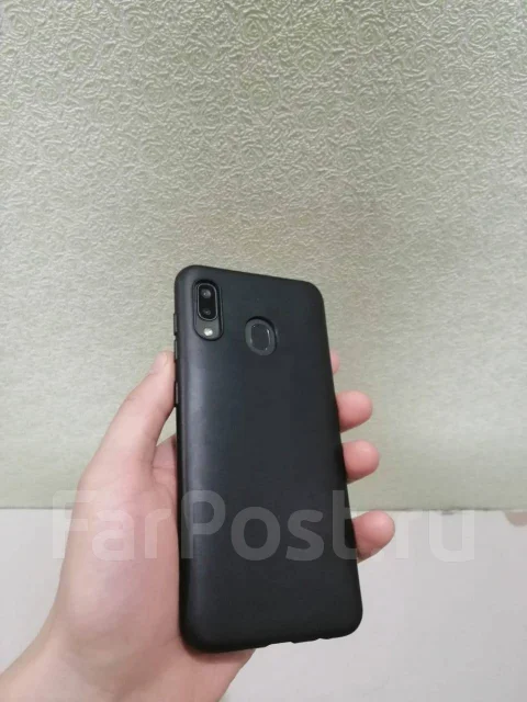 Samsung Galaxy A20. �/�, ������, 3G, 4G LTE, Dual-SIM, NFC ����