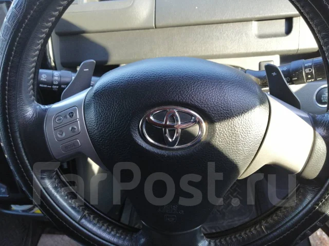 Toyota Voxy. ��������, ��������, 2.0 (143��.�.), ������, 126 000����. �� ����