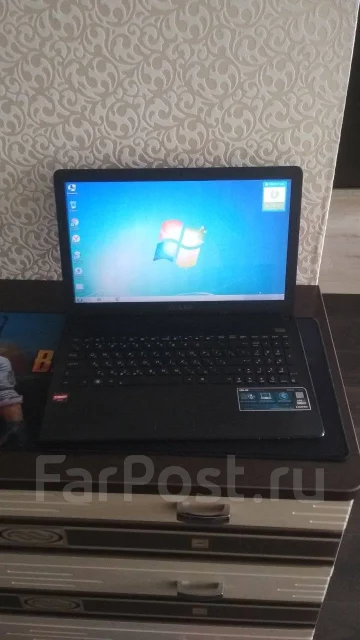 Asus X501U. 15.6", ��� 2048 ��, ���� 320���, WiFi: 1, Bluetooth: 1, ����������� �� 5��. ����