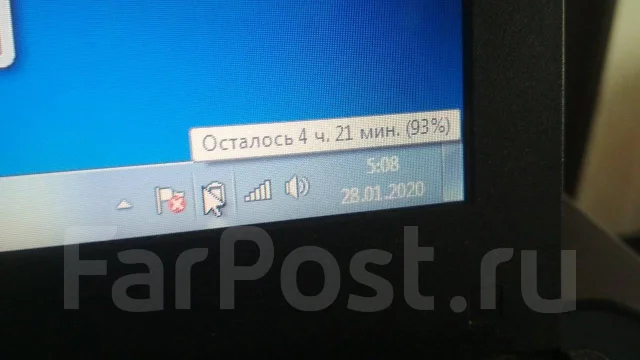 Asus X501U. 15.6", ��� 2048 ��, ���� 320���, WiFi: 1, Bluetooth: 1, ����������� �� 5��. ����
