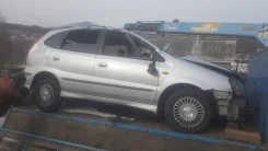Nissan Tino ����