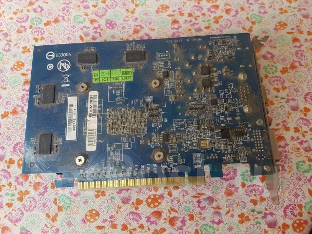 GeForce GT 440 ����