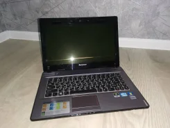 Lenovo IdeaPad Y470. 14.1", 2 300����, ��� 4 ��, ���� 500���, WiFi: 1, Bluetooth: 1 ����