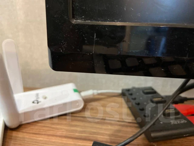Philips. 24.5" ����