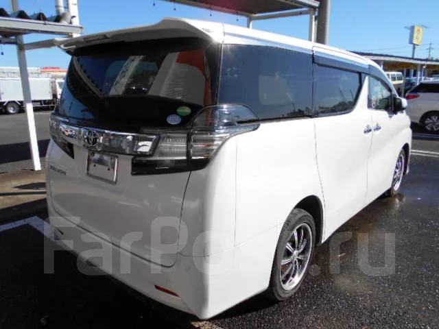 Toyota Vellfire. AGH30 ����