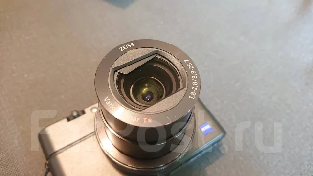 Sony Cyber-shot DSC-RX100. 20 � ����� ��, ���: 3� ����
