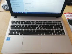 Asus X540S. 15.6", 1,6����, ��� 4 ��, ���� 500���, WiFi, Bluetooth, ����������� �� 6��. ����