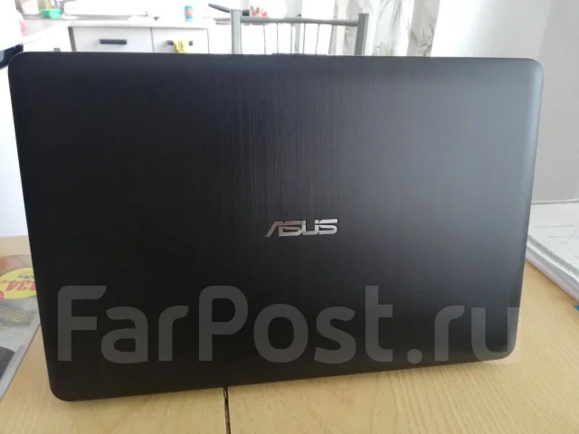 Asus X540S. 15.6", 1,6����, ��� 4 ��, ���� 500���, WiFi: 1, Bluetooth: 1, ����������� �� 6��. ����
