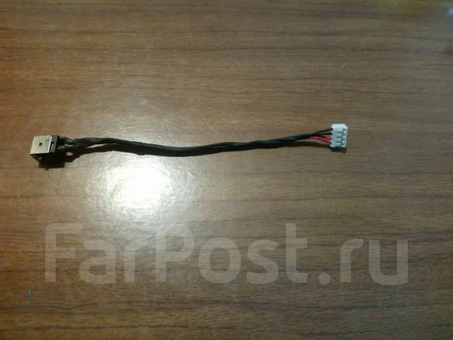 DNS. 15.6", ��� 4 ��, ���� 500���, WiFi: 1, Bluetooth: 1 ����