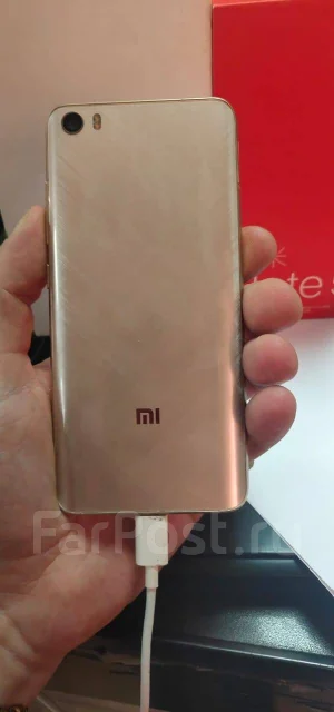 Xiaomi Mi5. �/� ����