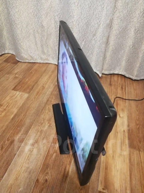 Samsung UE28J4100. LED ����