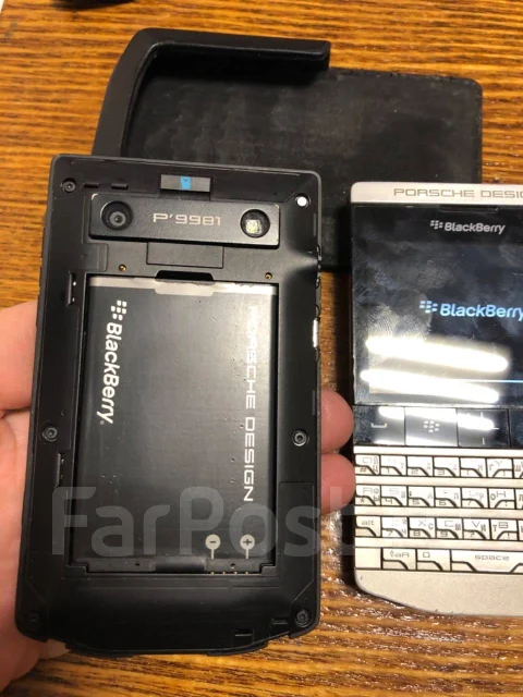 BlackBerry Porsche Design P�9981. �/�, 32 ��, �����������, ������, 3G, ���������, NFC ����