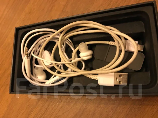 Samsung Galaxy S10e. �/� ����