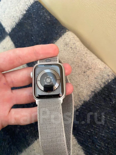 Apple Watch Series 4. GPS, NFC ����