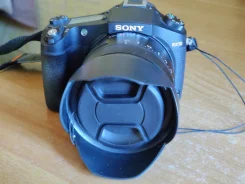 Sony Cyber-shot DSC-RX10. 20 � ����� ��, ���: 7� ����