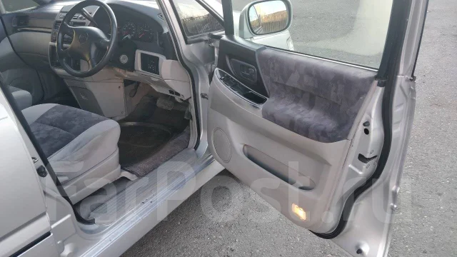 Nissan Bassara. �������, ��������, 2.4 (150��.�.), ������, 163����. �� ����