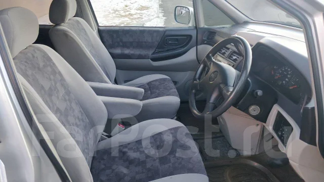 Nissan Bassara. �������, ��������, 2.4 (150��.�.), ������, 163����. �� ����