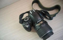 Nikon D3100. 10 - 14.9 ��